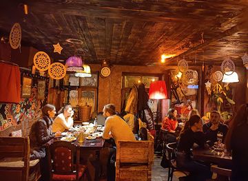 ukraine/lviv/restaurant/cukor-red