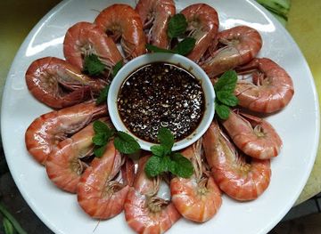 tonga/foa/restaurant/precious-stone