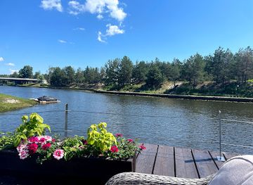 ukraine/kyiv-reservoir/restaurant/riviera-village