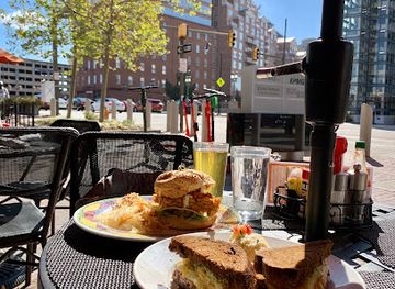 maryland/baltimore/inner-harbor/restaurant/miss-shirley-s-cafe-inner-harbor