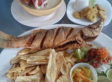 honduras/eastern-plains/restaurant/island-food-restaurant