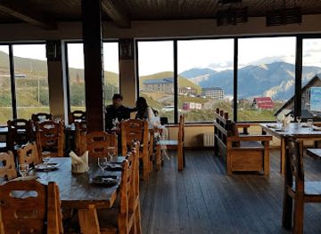 georgia/gudauri/restaurant/restaurant-dariali