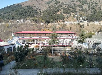 pakistan/swat/restaurant/fish-hut-and-trout-fish-restaurant-trout-fish-farming-in-swat-pakistan