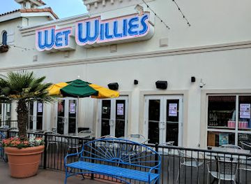 south-carolina/myrtle-beach/broadway-at-the-beach/restaurant/wet-willie-s