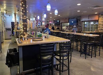 south-dakota/sioux-falls/restaurant/falls-landing-restaurant