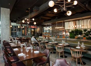 washington/seattle/restaurant/conversation