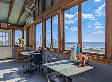 virginia/assateague-island-national-seashore/restaurant/the-harbor-s-end-seafood-restaurant