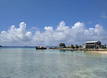 marshall-islands/majuro/restaurant/ri-wut-corner