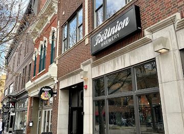 iowa/iowa-city/restaurant/iowa-city-reunion-brewery