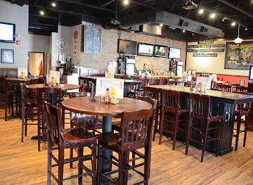 illinois/peoria/restaurant/the-fieldhouse-bar-grill