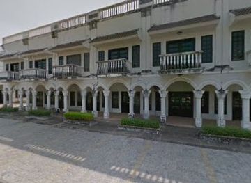 cambodia/sihanoukville/victory-beach/restaurant/bikers-bar-restaurant