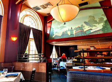 ohio/cleveland/restaurant/don-s-lighthouse-grille