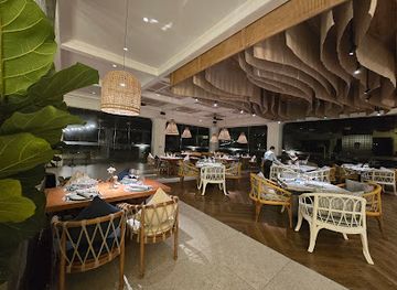 vietnam/ha-long/restaurant/pavilion-restaurant