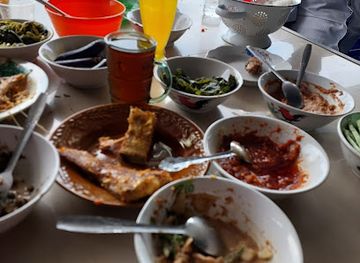 indonesia/north-maluku/restaurant/rumah-makan-ci-yati-popeda-ikan-bakar