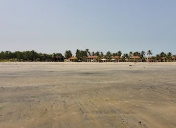 the-gambia/bakau/restaurant/cape-point-juice-bars