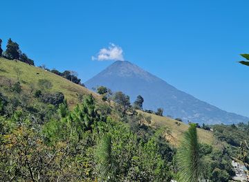 guatemala/pacaya-volcano/restaurant/pacaya-bistro