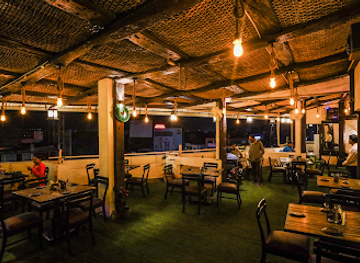 india/nashik/restaurant/flying-monk