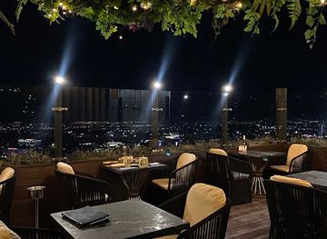 kazakhstan/bartogay-lake/restaurant/barfly