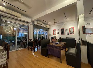 laos/vientiane/restaurant/tango-pub-bar-restaurant