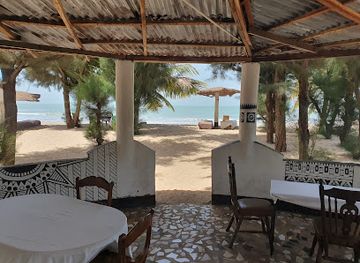 the-gambia/brikama/restaurant/black-and-white