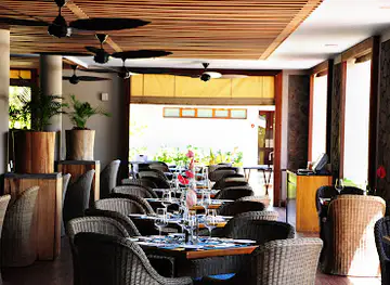 Cafe Lazare