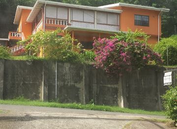 grenada/grand-etang-lake/restaurant/boots-cuisine