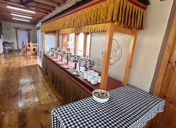 bhutan/gasa/restaurant/vintage-cafe