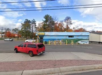 michigan/marquette/restaurant/hole-in-the-wall-pizza-and-deli