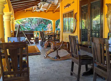 Bahay Fiesta Restaurant & Bar