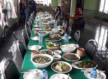 laos/xieng-khouang/restaurant/mrs-la-noodle-shop