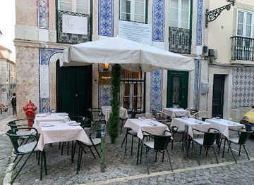 portugal/lisbon/bairro-alto/restaurant/versiculo-d-o-faia