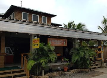 honduras/utila/restaurant/mermaids