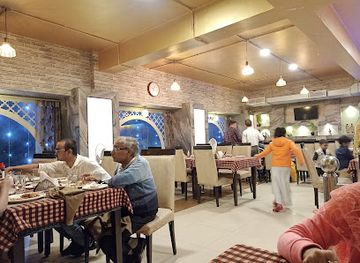 india/varanasi/restaurant/lemon-grass-restaurant