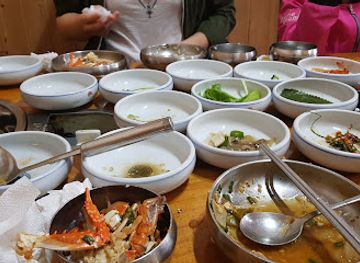 south-korea/jeonju/nambu-market/restaurant/nadeulbul