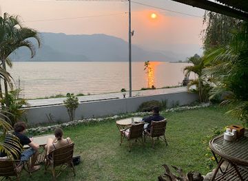 nepal/pokhara/restaurant/deja-vu