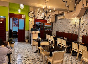 india/varanasi/dashashwamedh-ghat/restaurant/dakshin-kashi-the-all-day-dining-restaurant