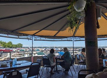 pennsylvania/erie/restaurant/jr-s-on-the-bay