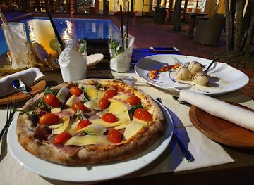 argentina/iguazu-national-park/restaurant/de-la-fonte-restaurant-patio-de-comida-by-nordic