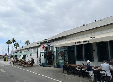 california/santa-barbara/santa-barbara-waterfront/restaurant/on-the-alley