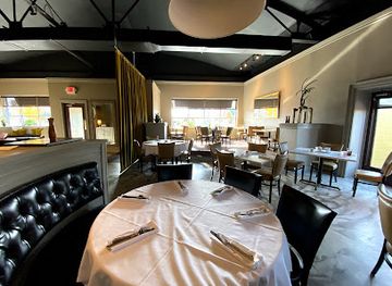 ohio/dayton/carillon-historical-park/restaurant/coco-s-bistro