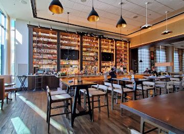 wisconsin/milwaukee/restaurant/stella-van-buren