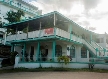 antigua-and-barbuda/jolly-harbour/restaurant/de-underdog