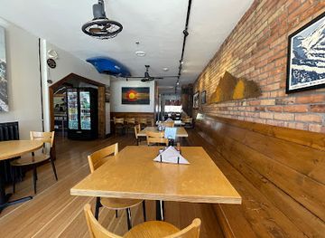 colorado/glenwood-springs/restaurant/rocky-mountain-pizza-co