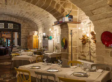 La Cecchina - Ristorante di cucina italiana, gourmet, pugliese, miglior pesce e carne locale. Ristoranti a Bari Vecchia