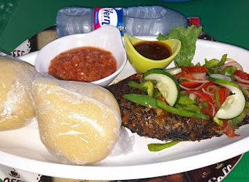 ghana/tamale/restaurant/white-chilies