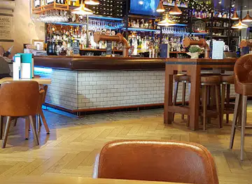 Banyan Bar & Kitchen