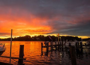 maryland/wye-island-natural-resource-management-area/restaurant/yellowfin-steak-fish-house-edgewater-maryland