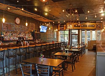 wisconsin/kenosha/restaurant/wine-knot