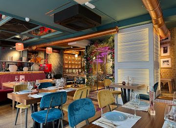 spain/madrid/gran-via/restaurant/la-mafia-se-sienta-a-la-mesa