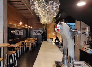 spain/seville/restaurant/seni-gastrobar